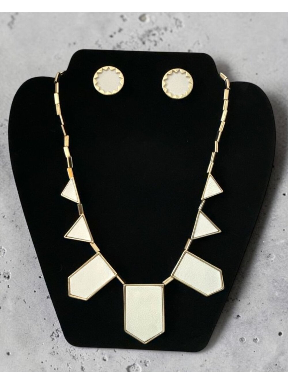 House of Harlow Geometric Gold White Faux Leather Necklace Matching Earrings Set